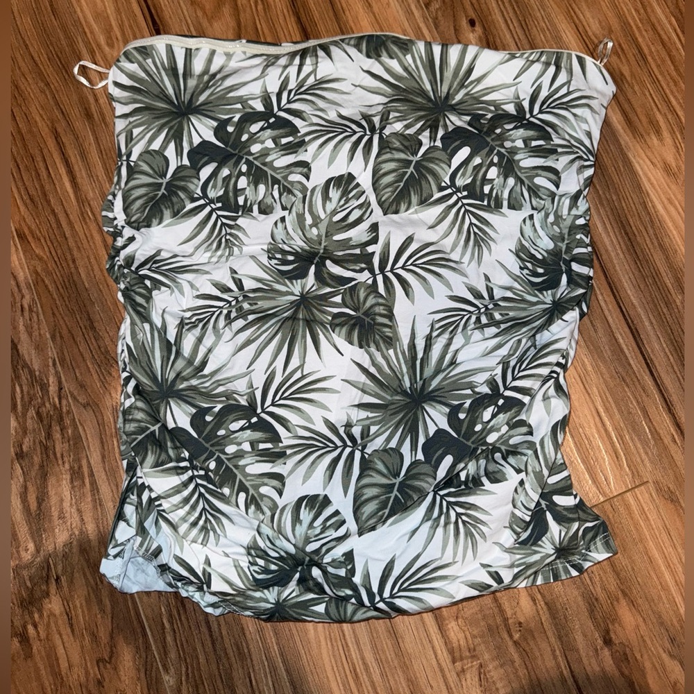 Tube top 
NWT